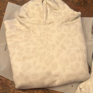 Comfrt Snow Leopard Set